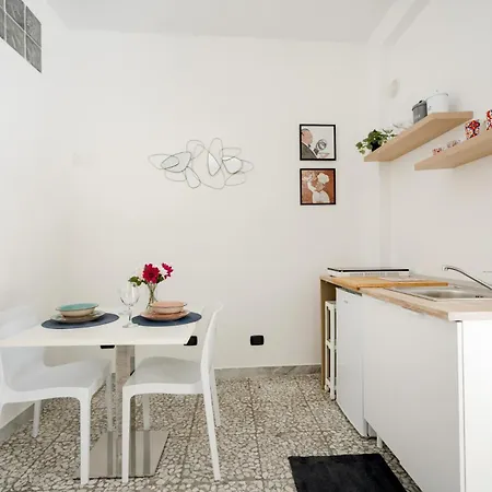 Augustea - Apartament Bari